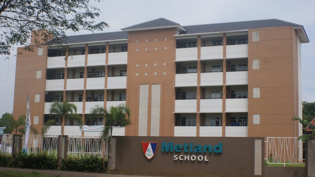 Metland School